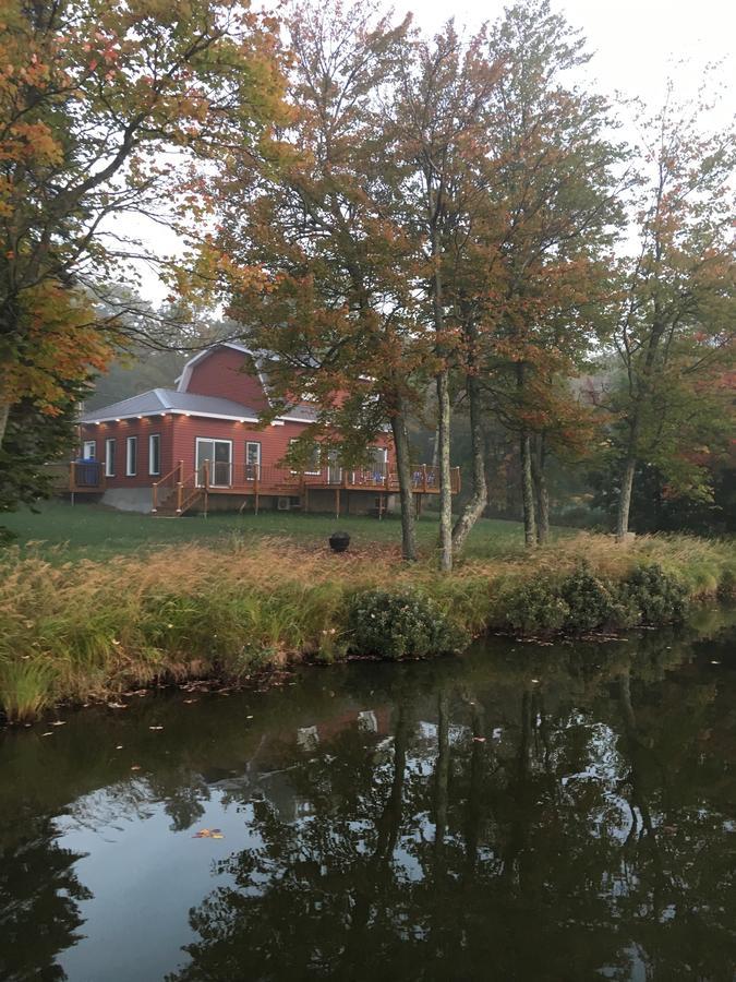 Domaine Henri-Daze Villa Saint-Pierre-Baptiste Екстериор снимка